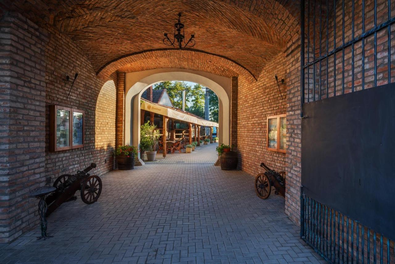 Chateau Krakovany Εξωτερικό φωτογραφία