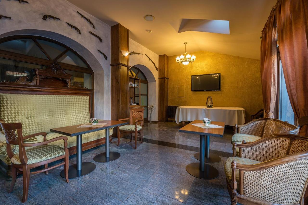 Chateau Krakovany Εξωτερικό φωτογραφία