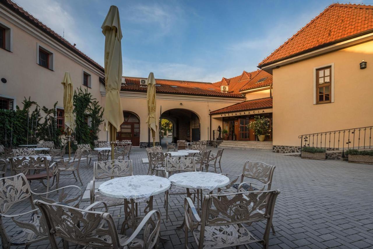 Chateau Krakovany Εξωτερικό φωτογραφία